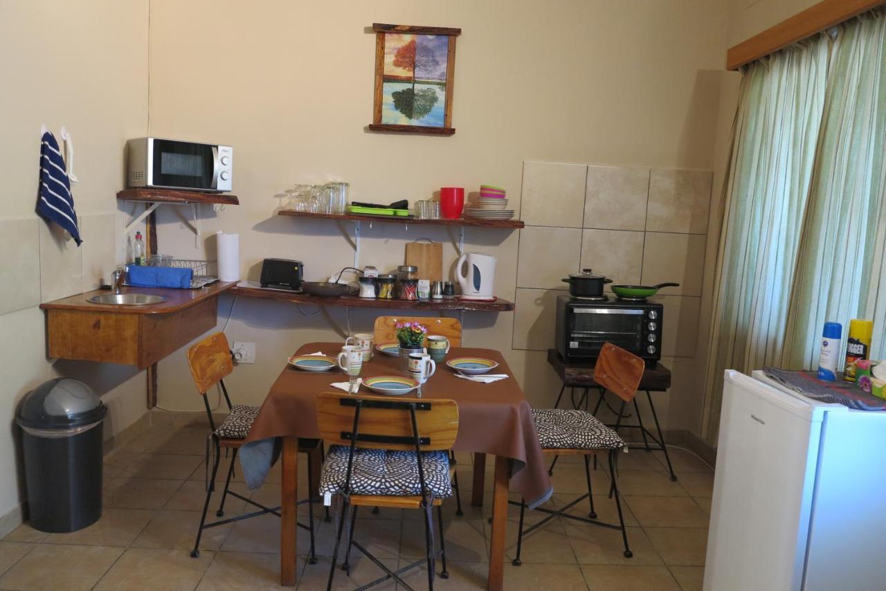 Okahandja Guesthouse Esterno foto