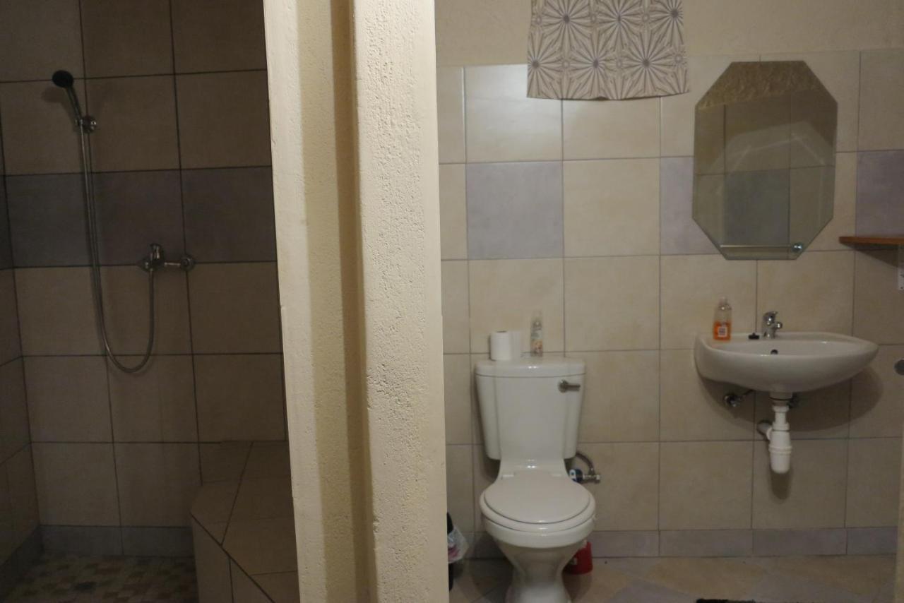 Okahandja Guesthouse Esterno foto